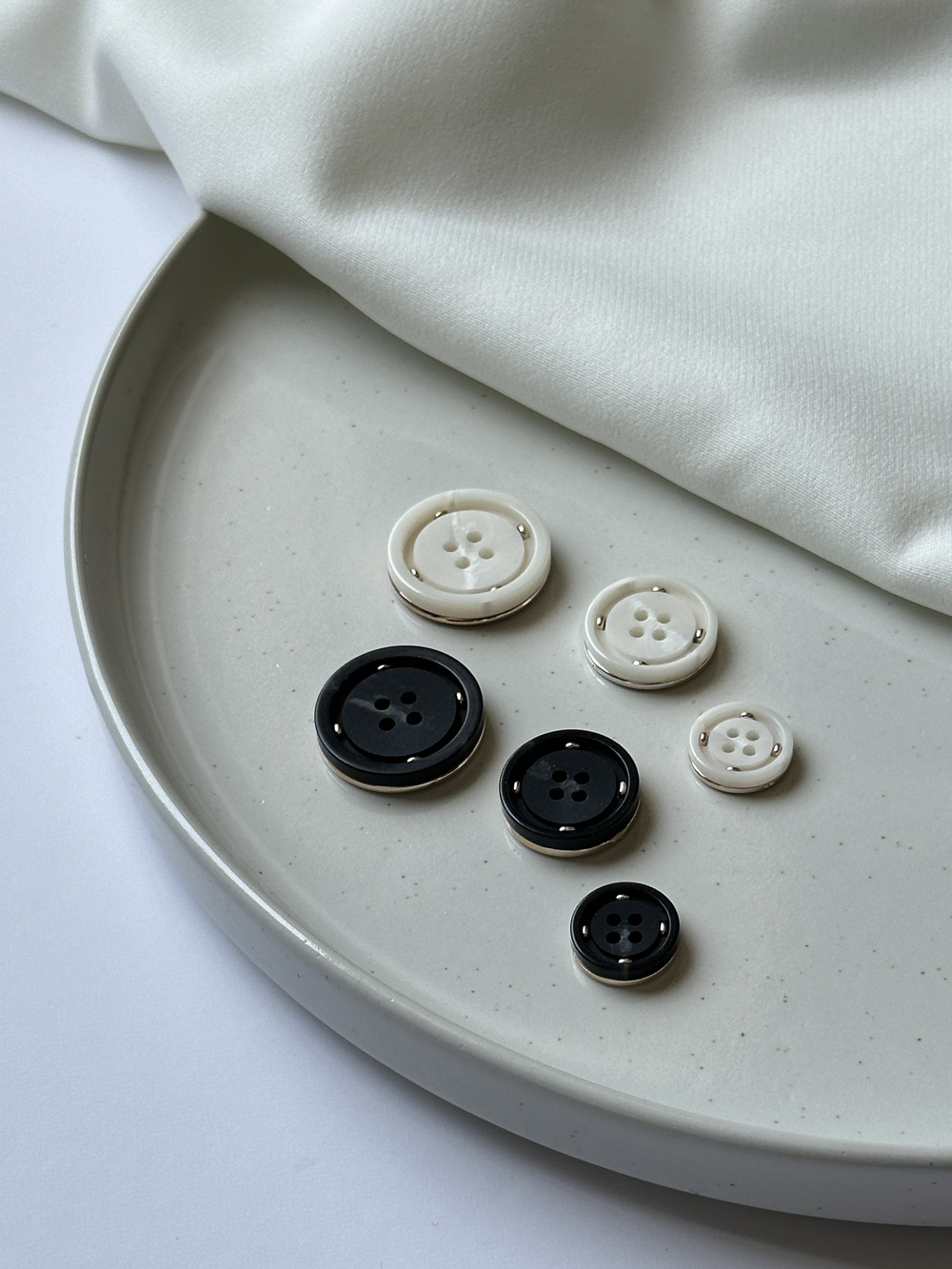 Durable Chic 4-Hole Polyester Buttons