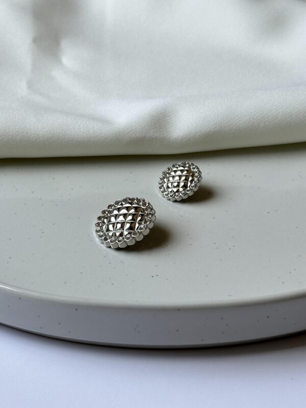 Royal Metal Gemstone Pearl Button