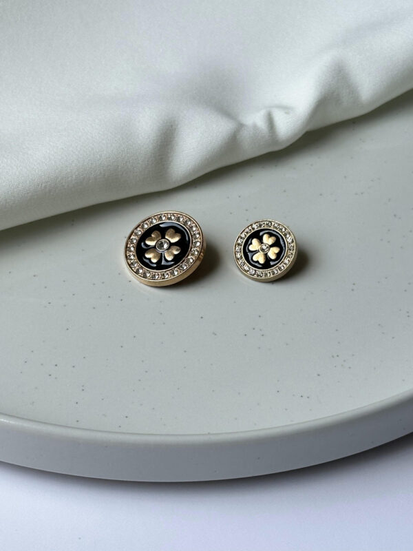 Luxury Flower Metal Button with Crystals