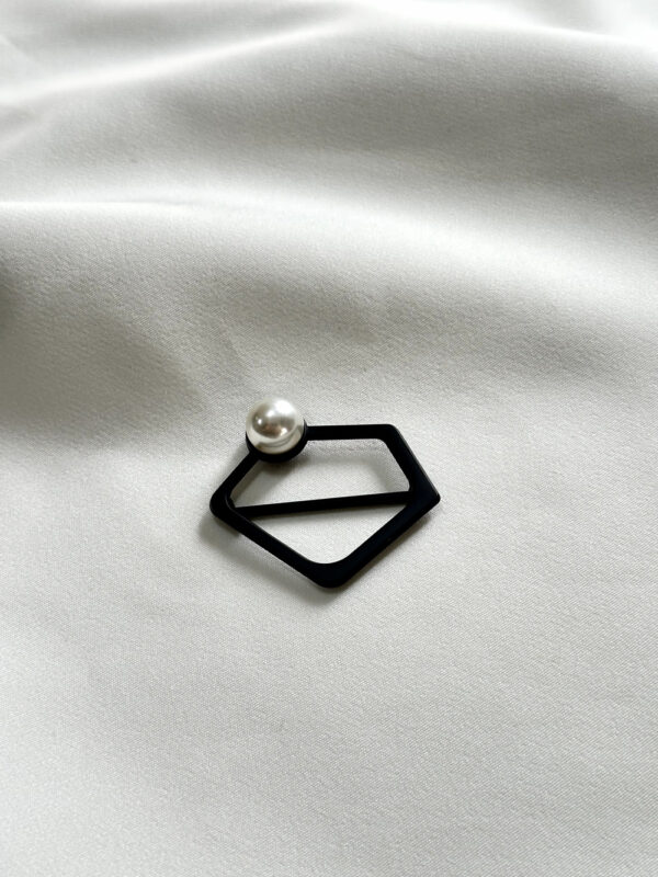 GeoPearl Hexagon Fashion Buckle