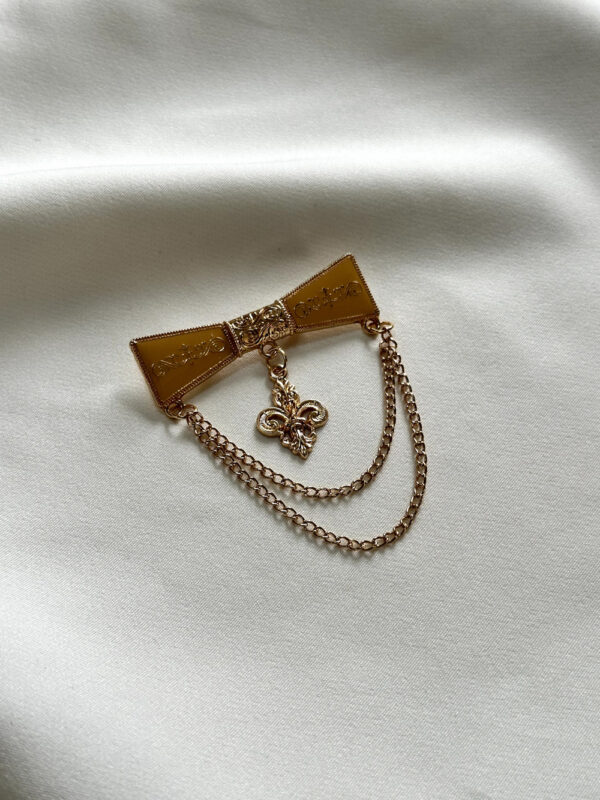 Noble Emblem Chain Pins