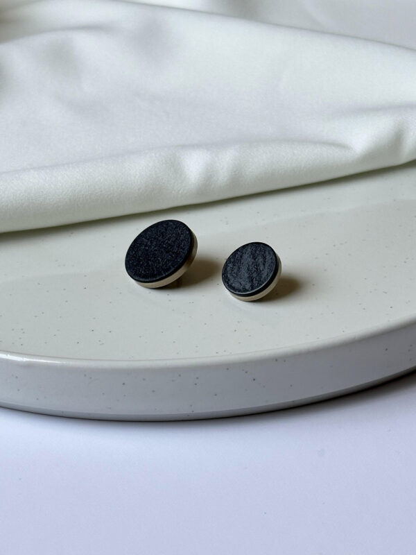 Textured Metallic Finish Polyester Button