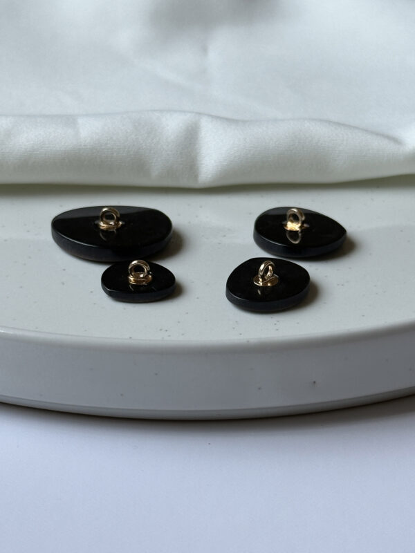 Elegance Matte Pearl Buttons