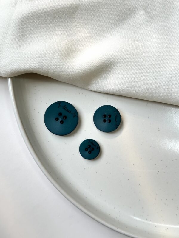 Signature Luxe Button Collection