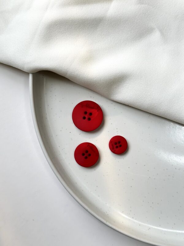 Signature Luxe Button Collection