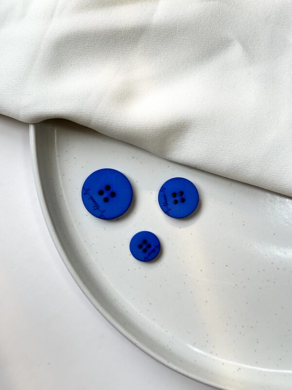 Signature Luxe Button Collection