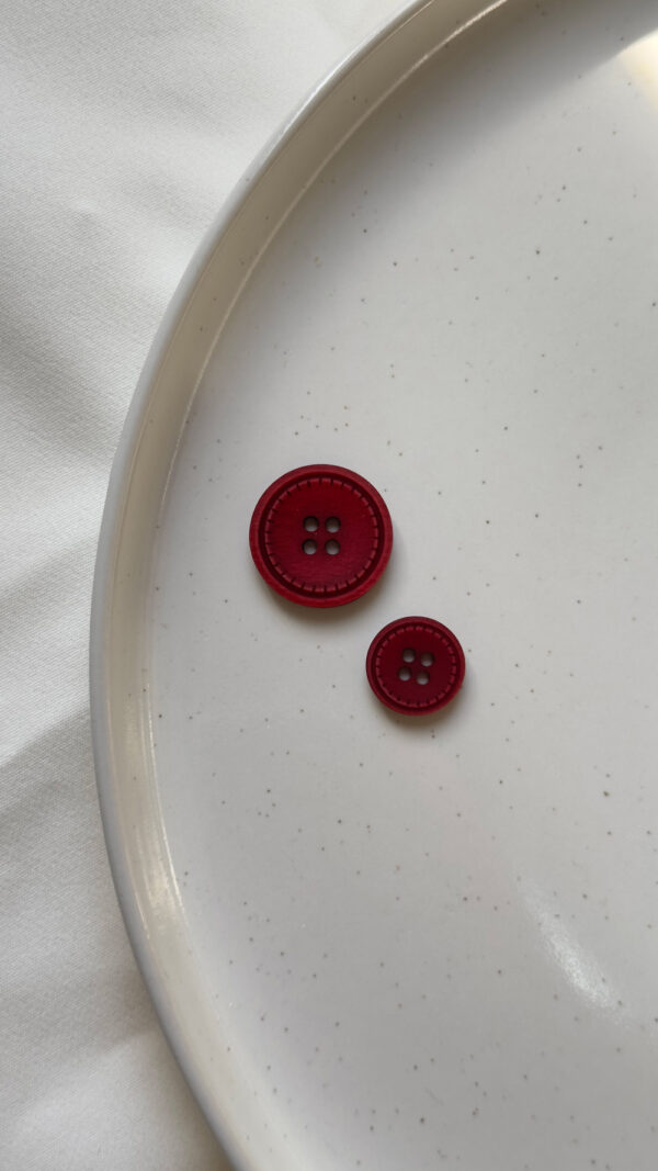 Durable 4-Hole Sewing Buttons with Soft Matte Finish