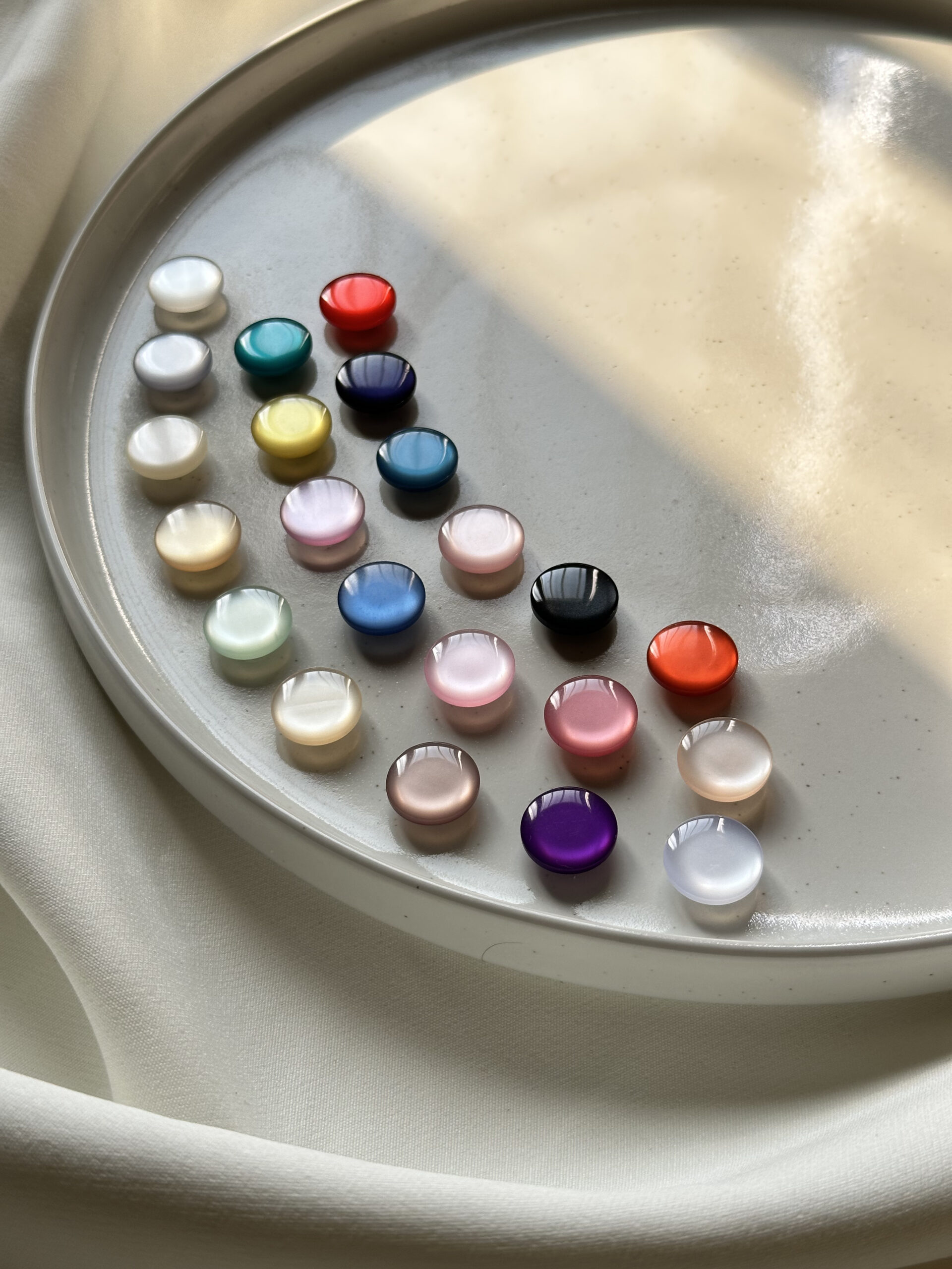 Glossy Round Plastic Buttons